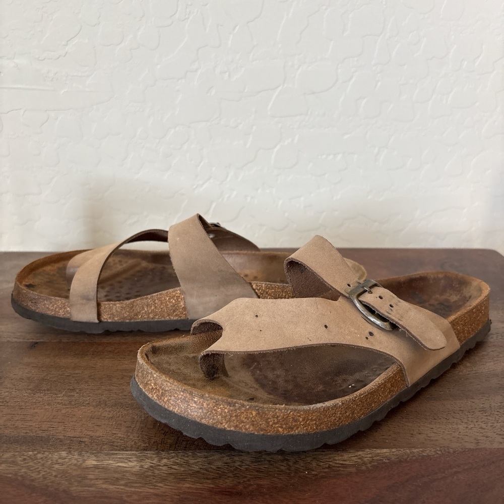Biostep Womens Sz 6.5 Natural Tan Brown Leather Thong Flat Sandals